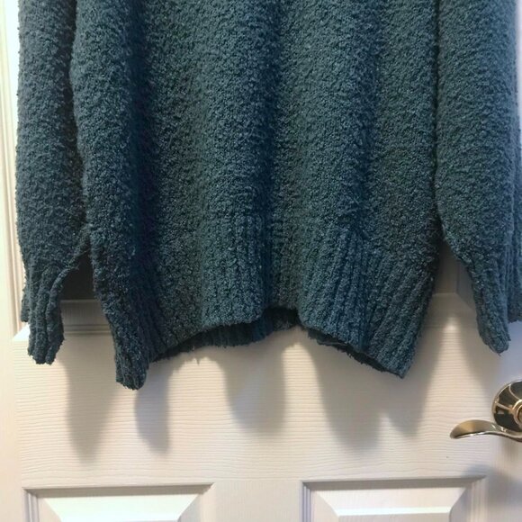 Cute BECOOL Turquoise (Blue/Green)Sweater with Fun Seam Detail on Back & Sleeves - Picture 12 of 13